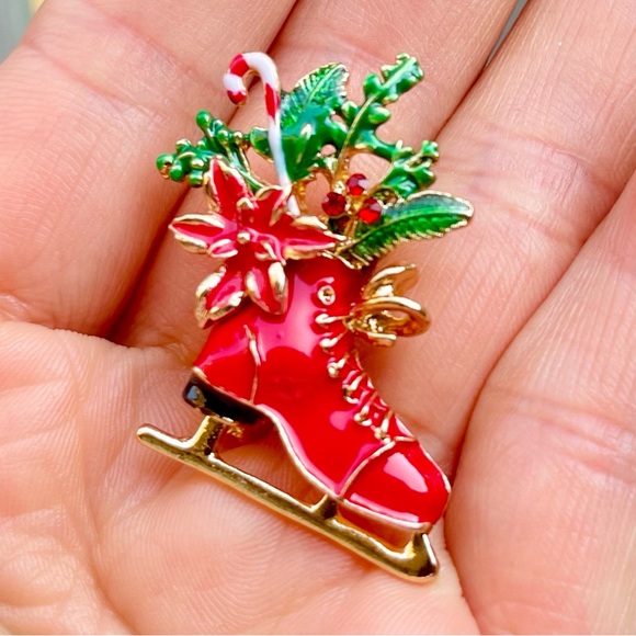 Pair of Christmas Brooch Ice Skate Brooch Red Ice Skate Pin Christmas Pin - Picture 4 of 5